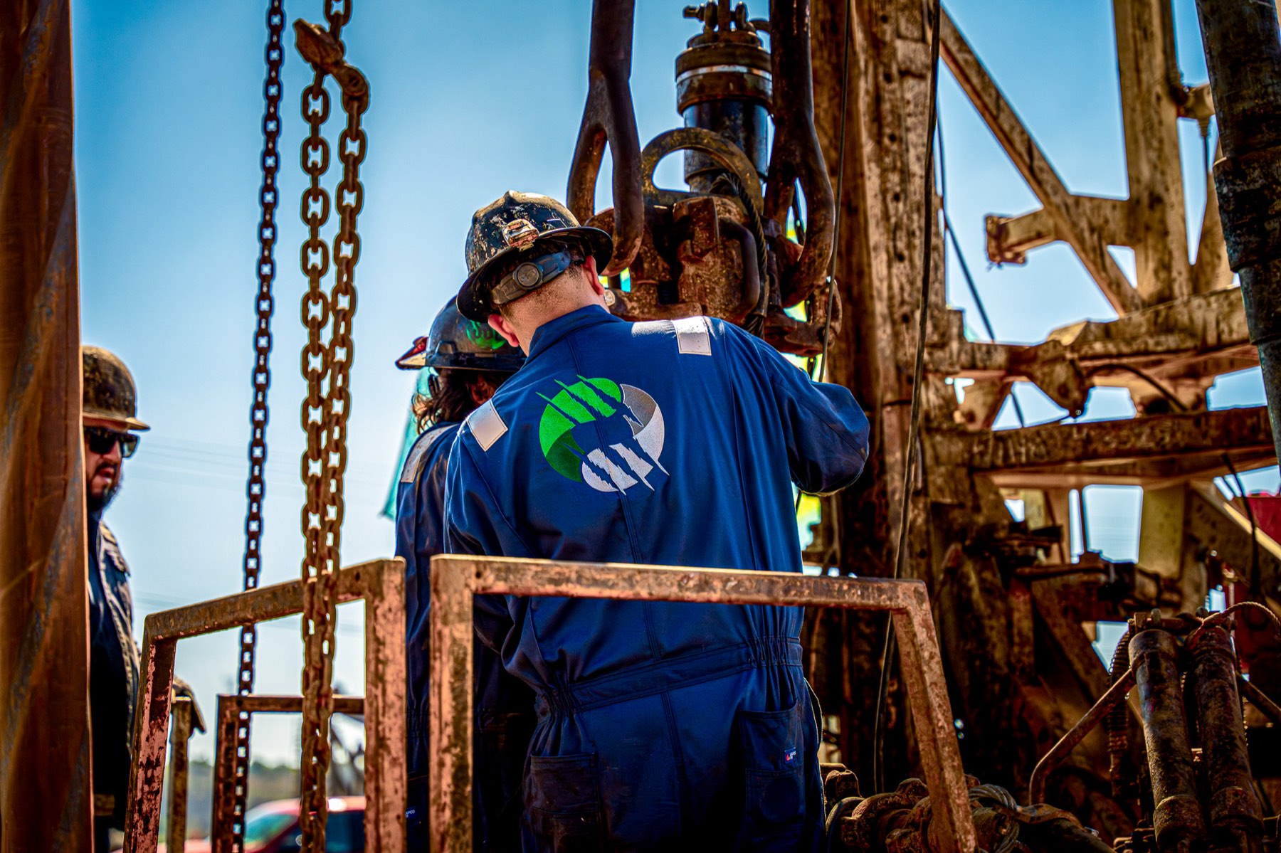 Raptor Wireline crew working on the rig